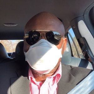 Meet your Posher, Adris